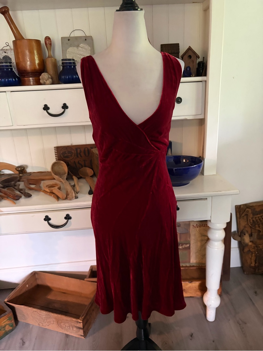 Moschino Deep Red Velvet V-Neck Midi Dress - Picture 1 of 3